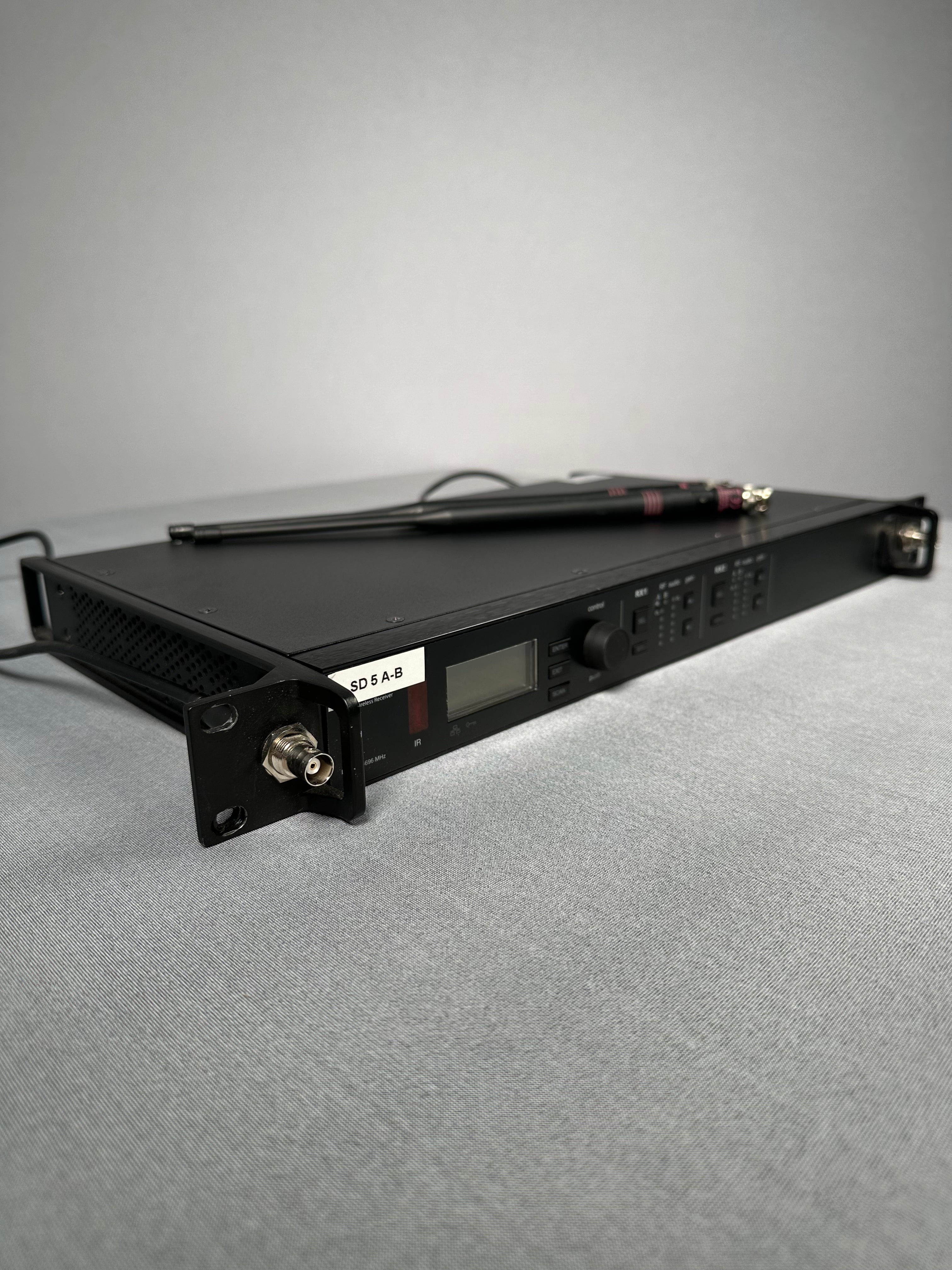 Shure ULXD4D Dual Channel Wireless Digital L51 Radio Mic Receiver