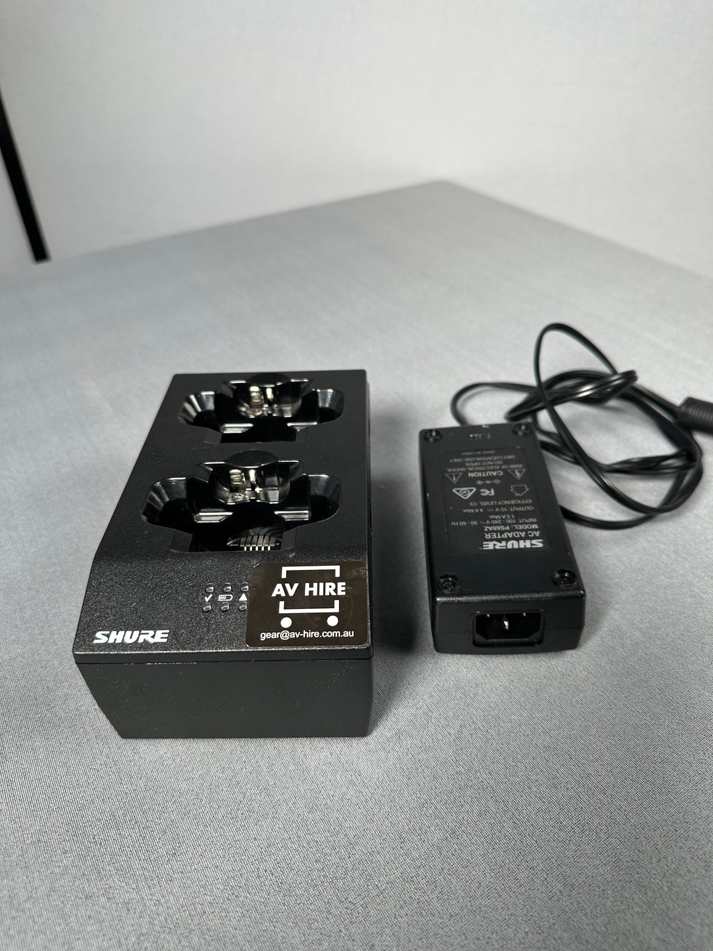 Shure SBC200 Dual Slot Radio Mic  / Battery Charger with PS60 Power Supply