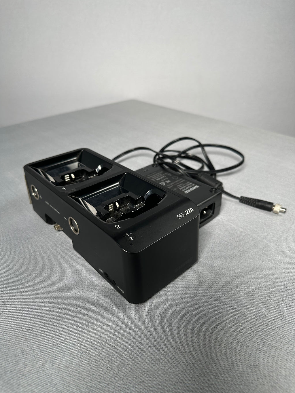 Shure SBC220 Networked Dual Slot Radio Mic  / Battery Charger with PS60 Power Supply