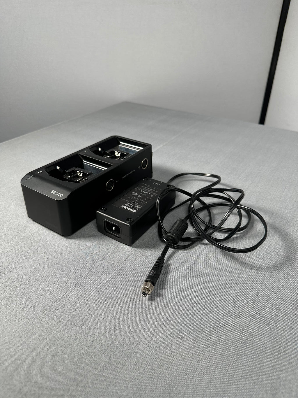 Shure SBC220 Networked Dual Slot Radio Mic  / Battery Charger with PS60 Power Supply