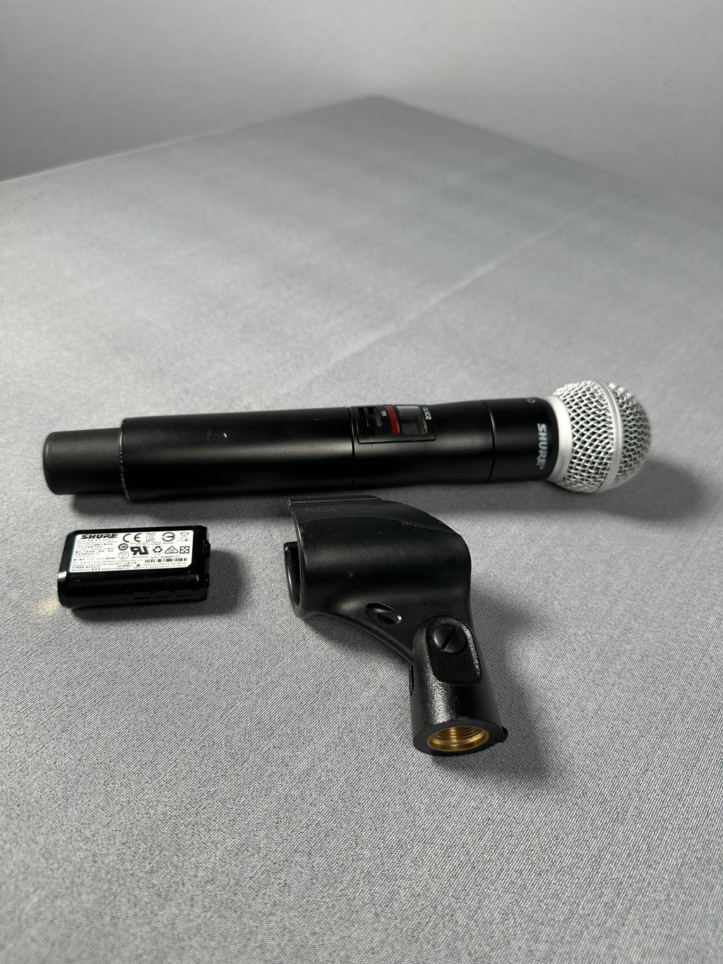 Shure ULXD L51 SM58 Radio Handheld Microphone Transmitter with Rechargeable Battery