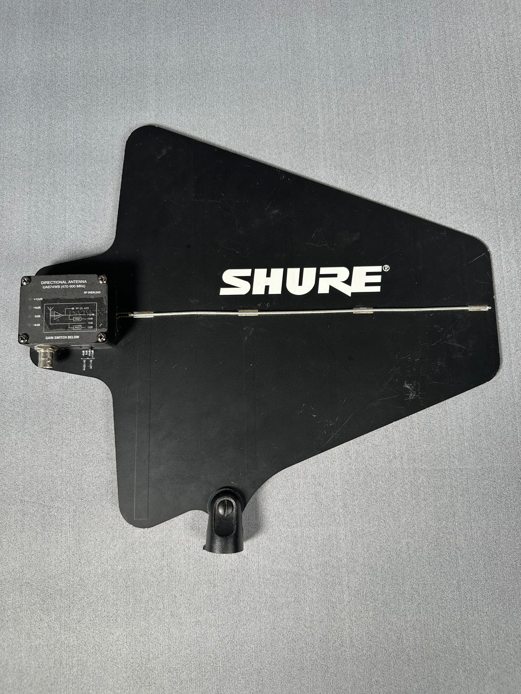 Shure UA874WB Active Directional Antenna