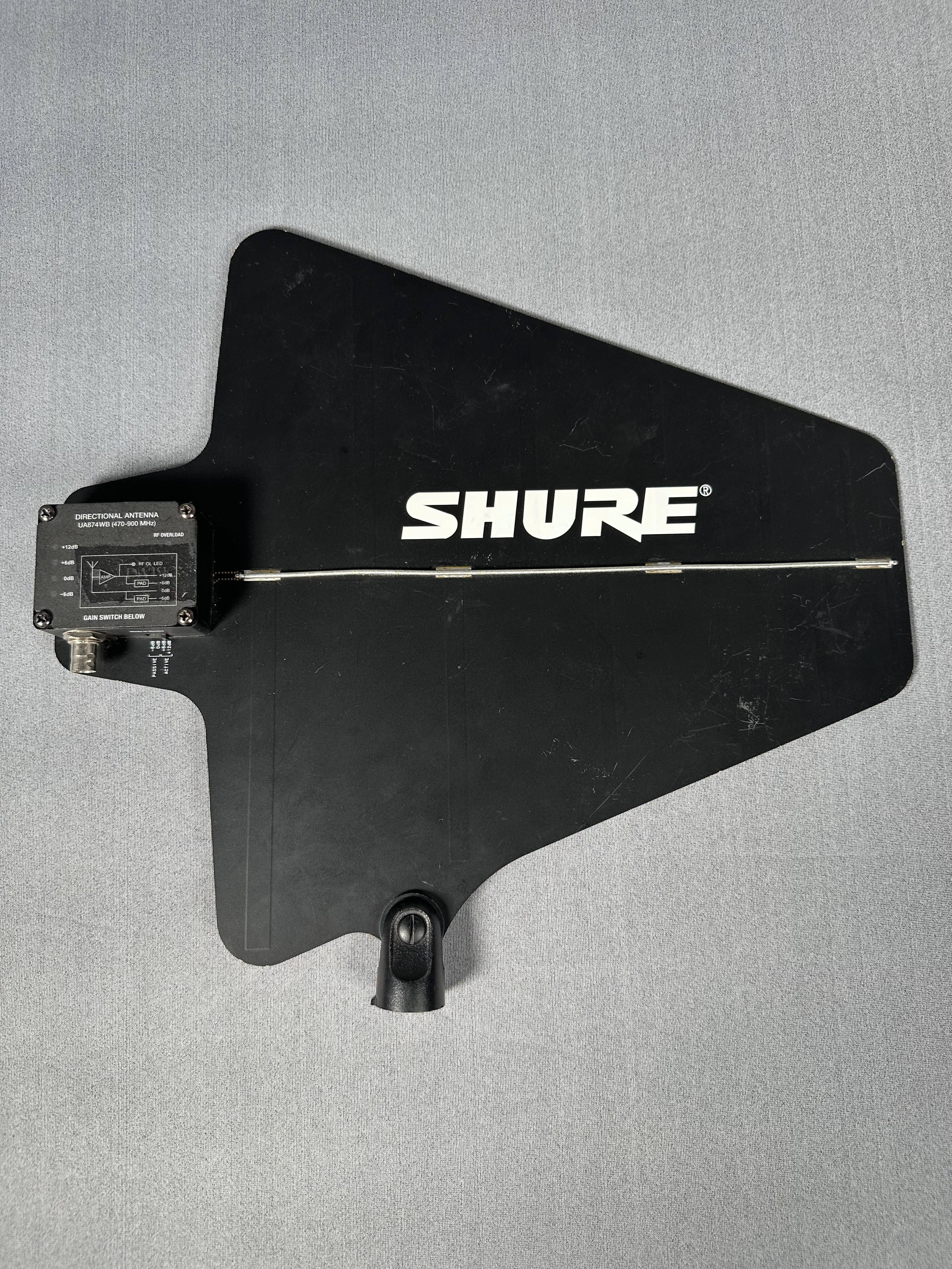 Shure UA874WB Active Directional Antenna