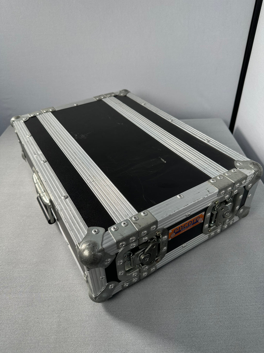 DQ 2RU Radio Mic Sleeve Road Case