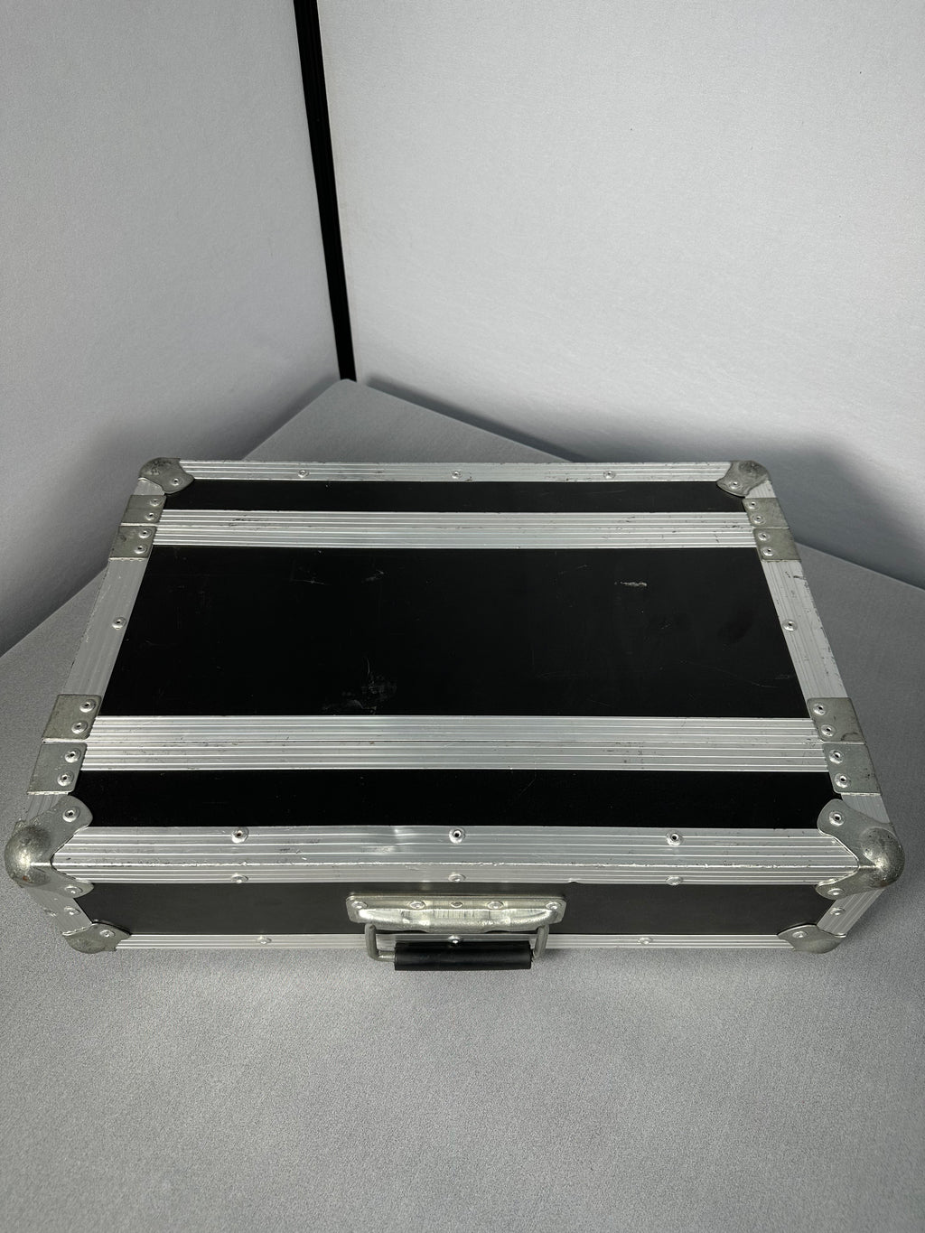 DQ 2RU Radio Mic Sleeve Road Case