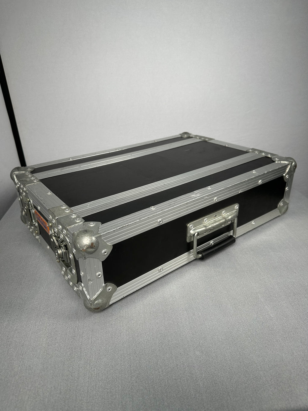 DQ 2RU Radio Mic Sleeve Road Case