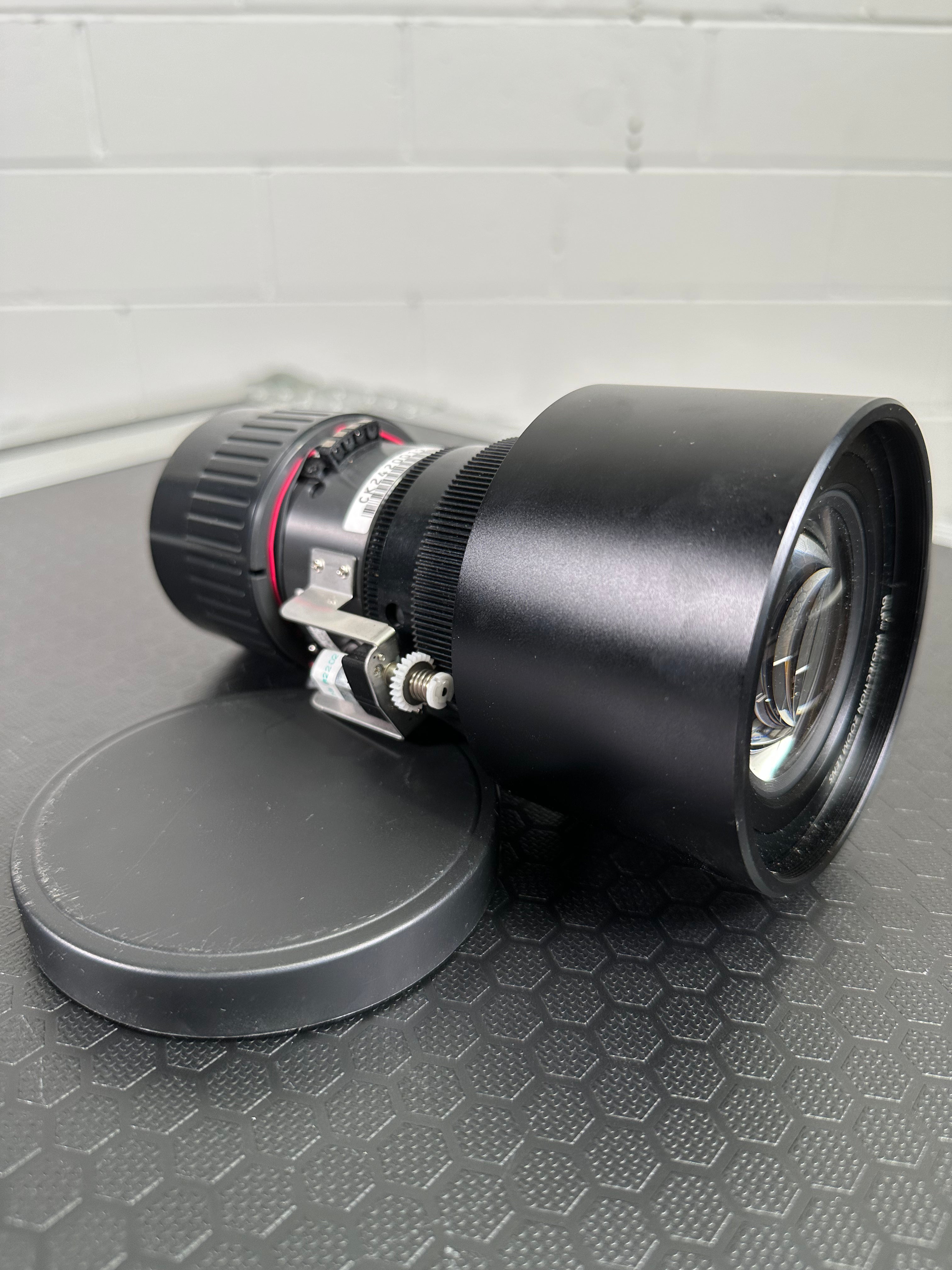 Panasonic ET-DLE350 Medium throw zoon lens