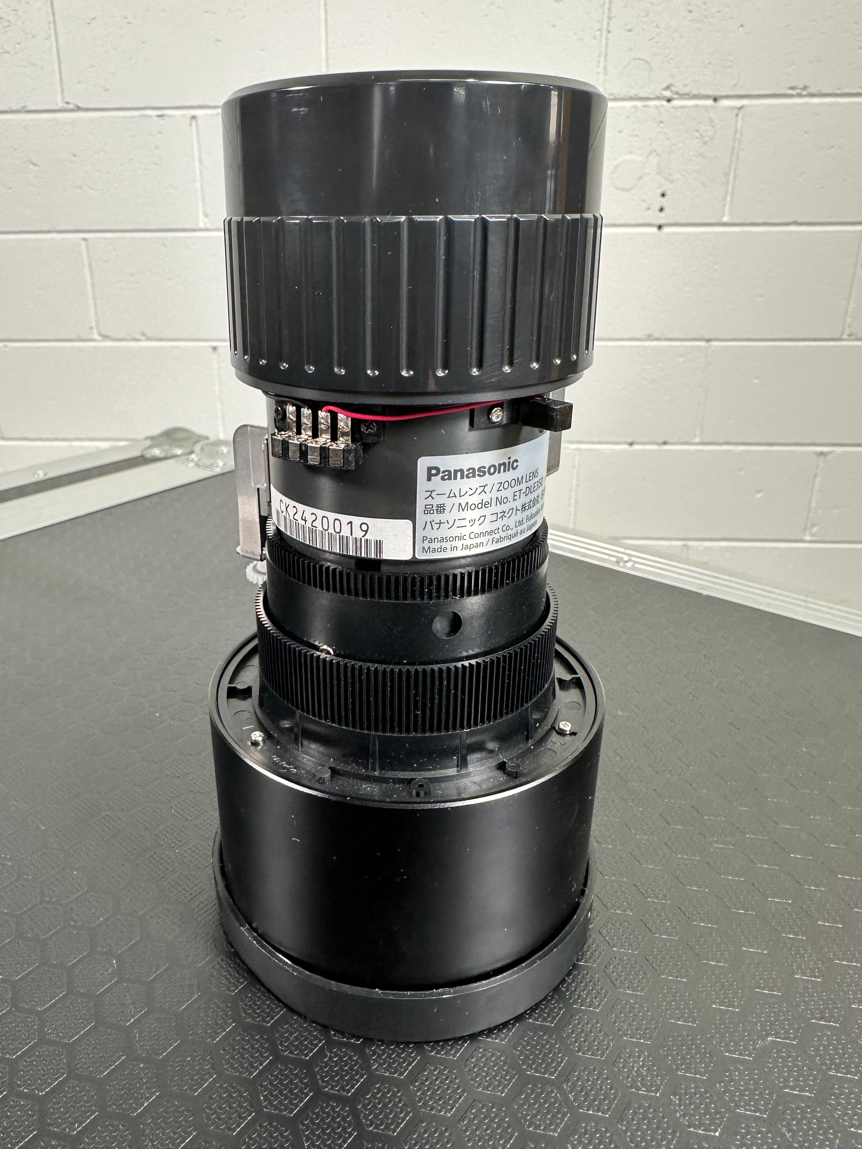 Panasonic ET-DLE350 Medium throw zoon lens