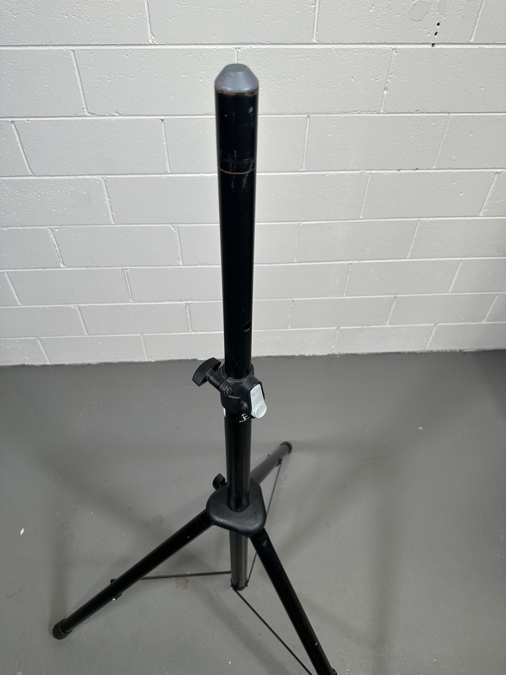 K&M Alloy 21436 Speaker stand