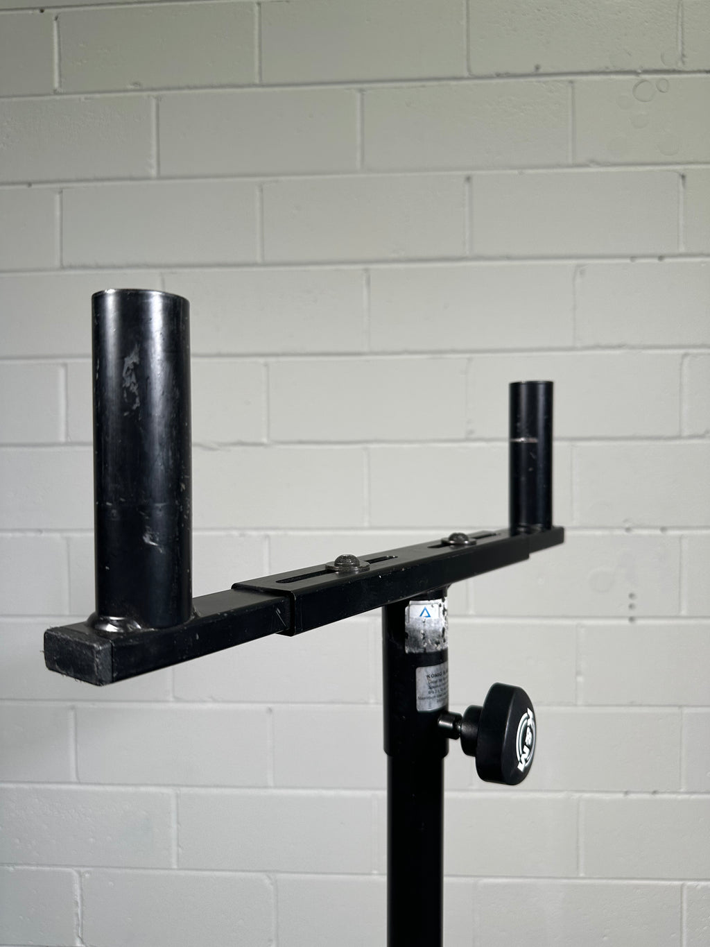 K&M Speaker Mounting Folks