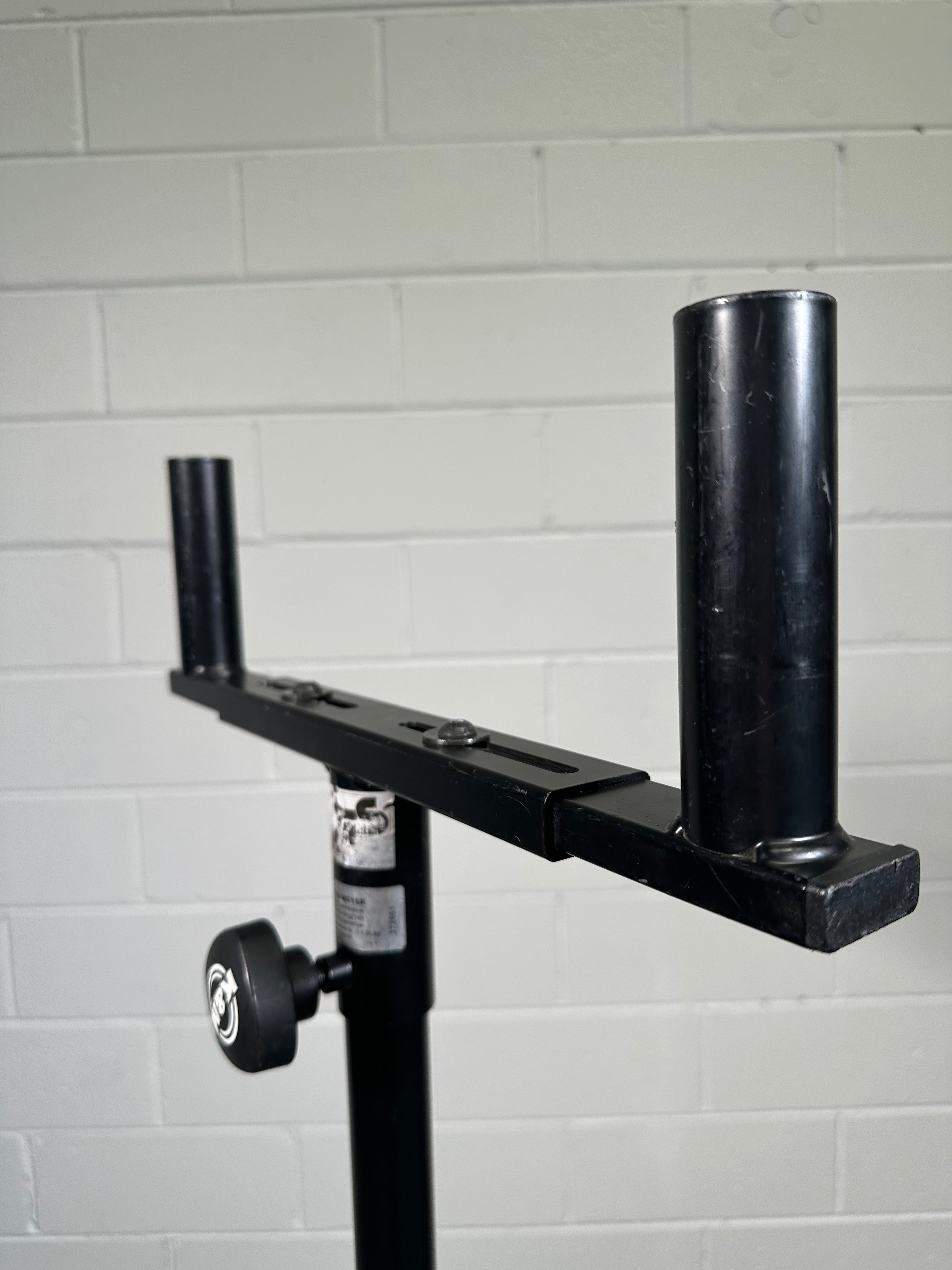 K&M Speaker Mounting Folks