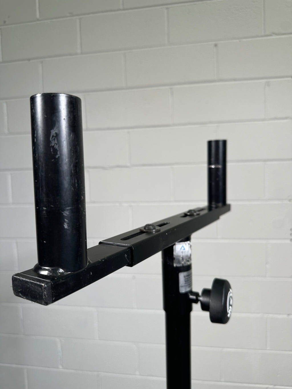 K&M Speaker Mounting Folks
