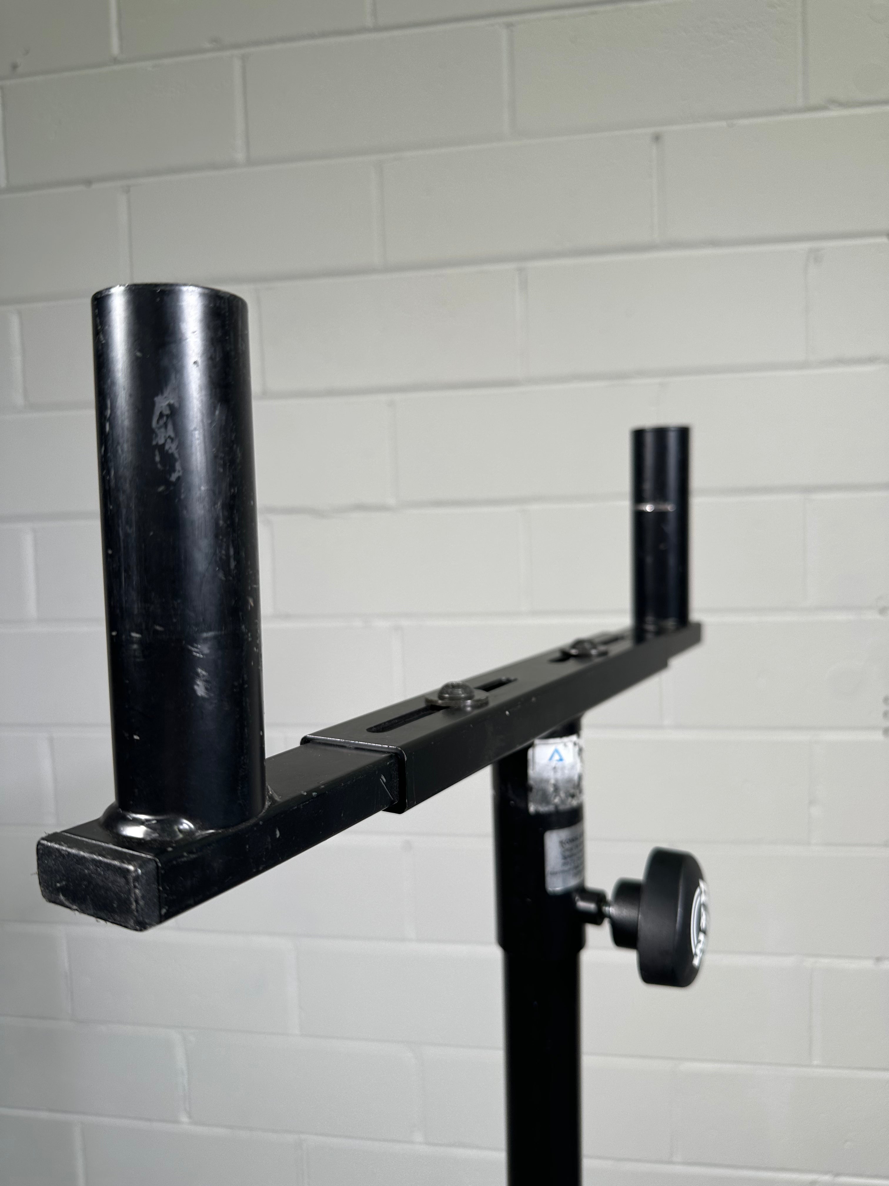 K&M Speaker Mounting Folks