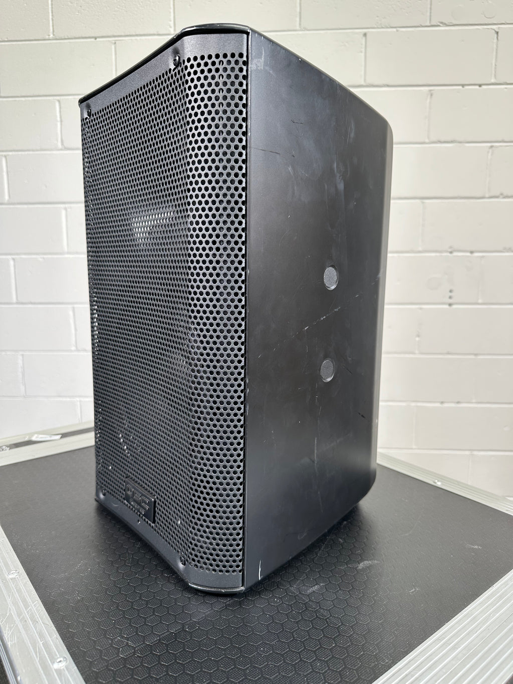 QSC K8 Powered Speaker
