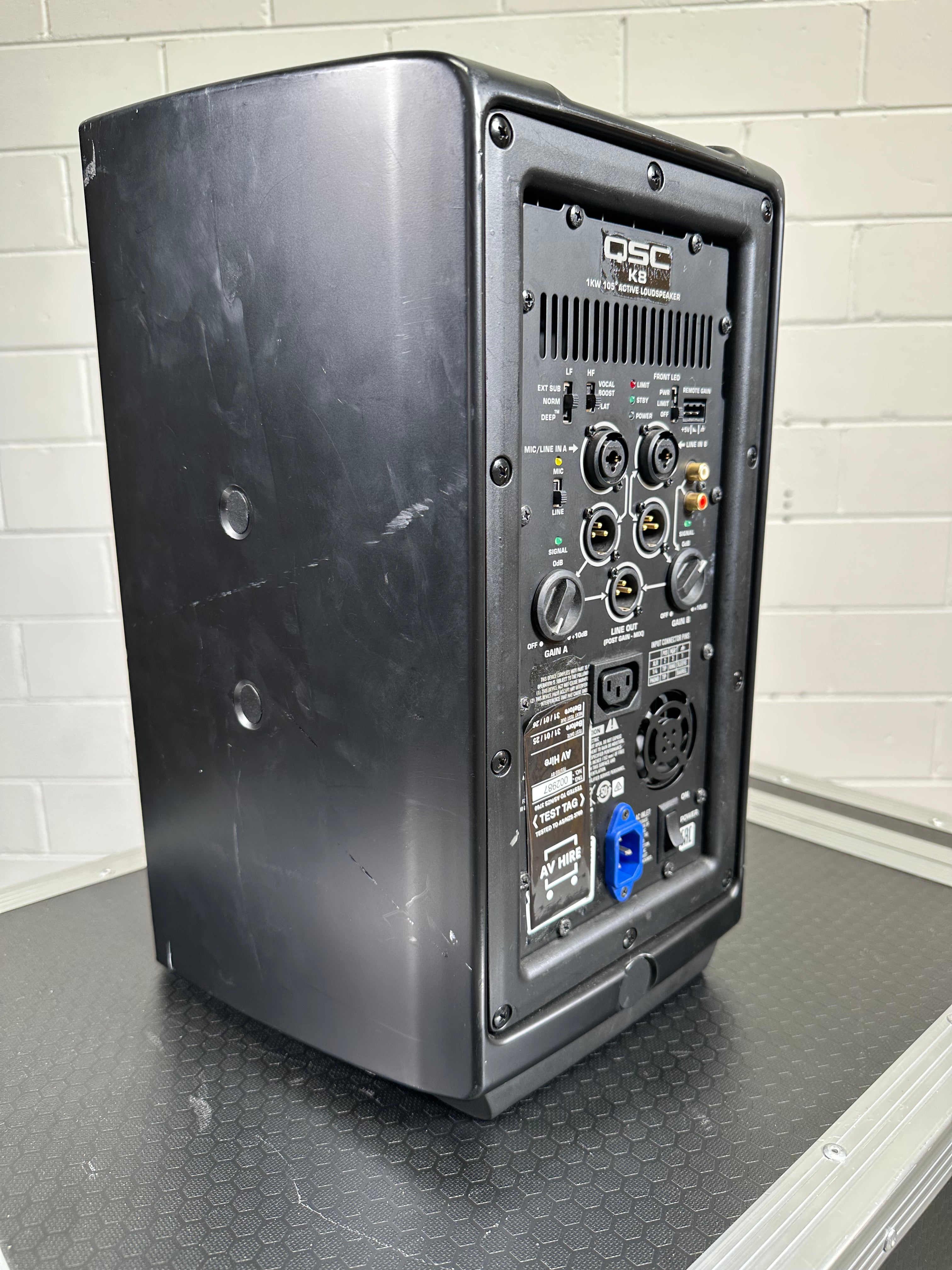 QSC K8 Powered Speaker
