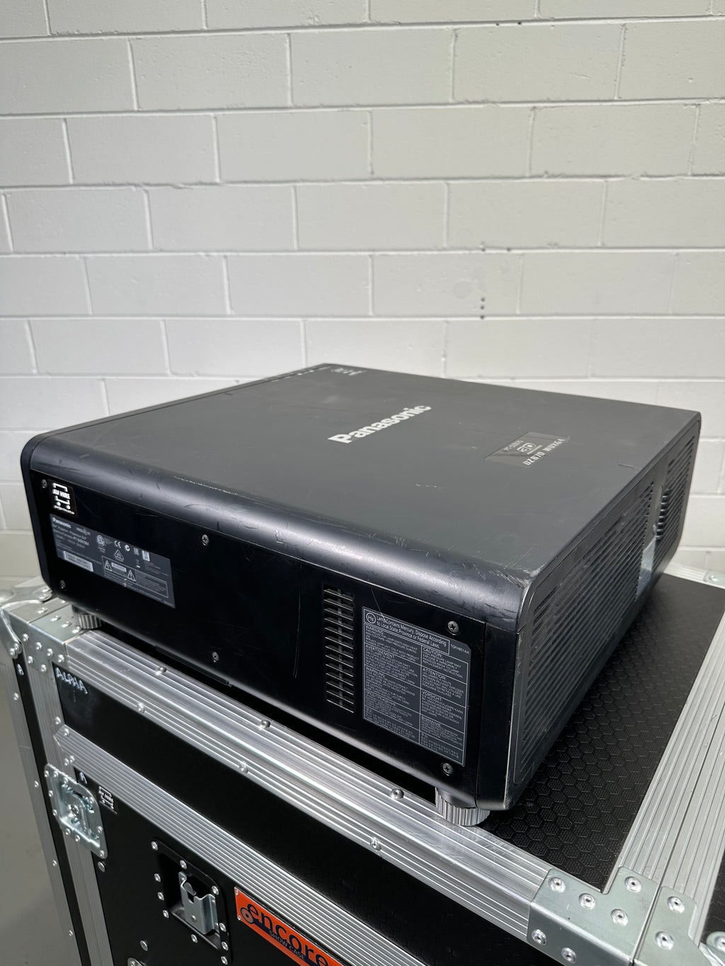 Panasonic PT-DZ870 DLP 8.5K Projector