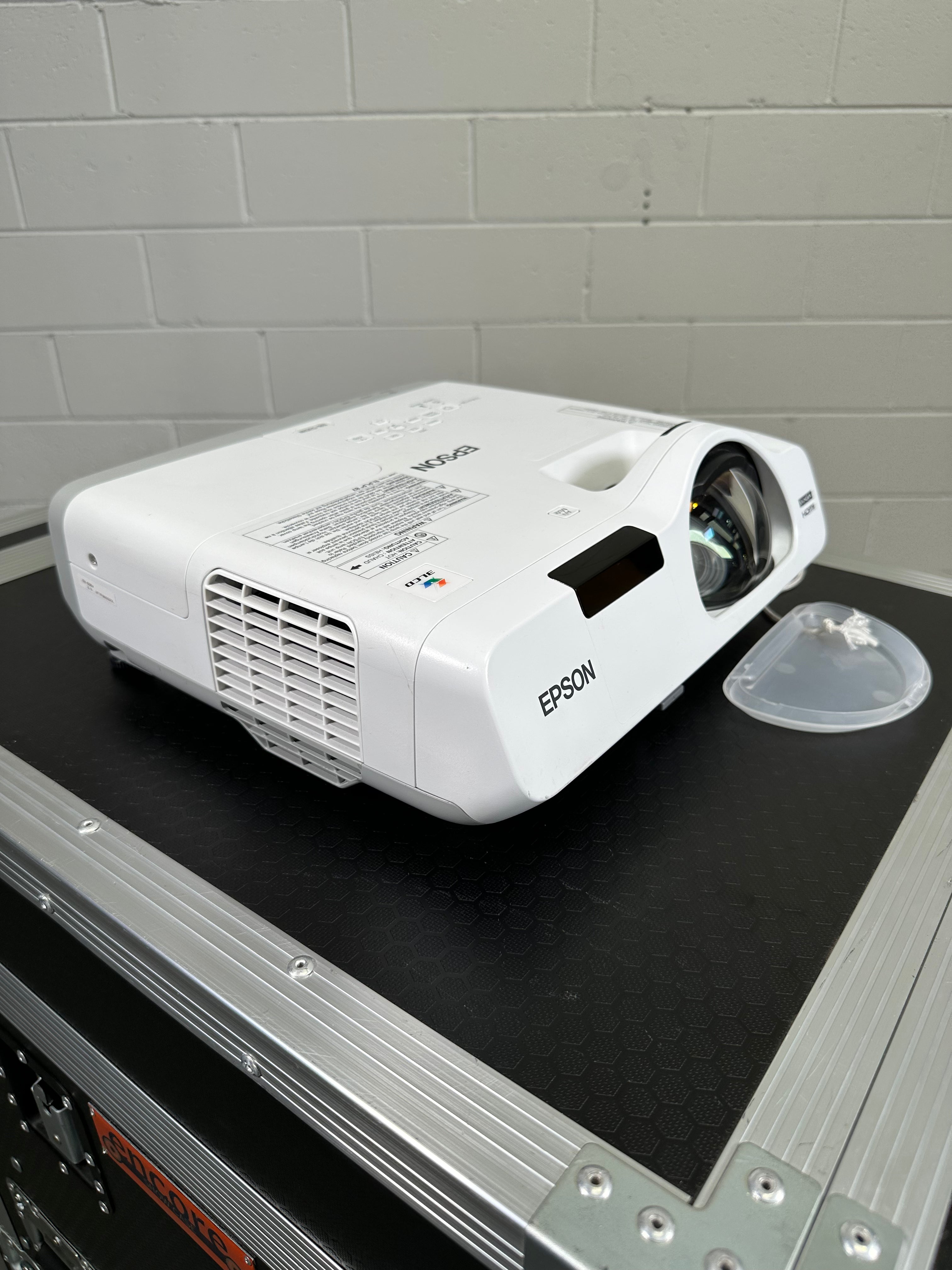 Epson EB-535W Ultra Short Throw 3 Chip LCD 3.4K Projector